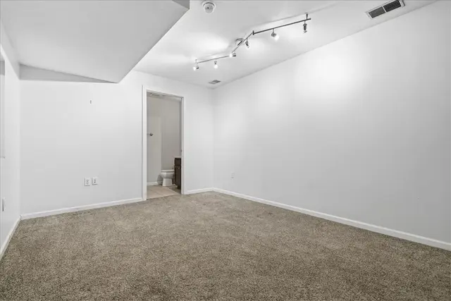 10534 Cherry Grove Court gallery image 34
