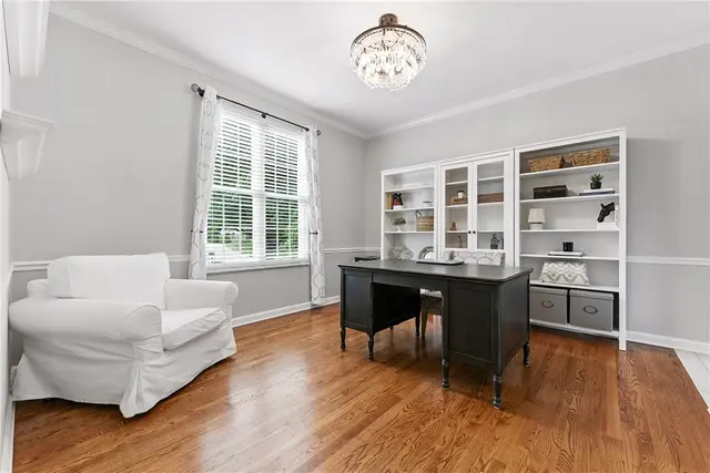1055 S Lake Drive gallery image 11