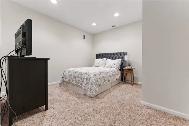 1055 S Lake Drive gallery image 12