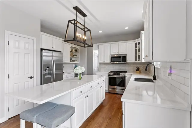 1055 S Lake Drive gallery image 20