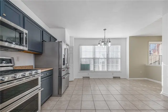 10562 Cherry Grove Ct. gallery image 3