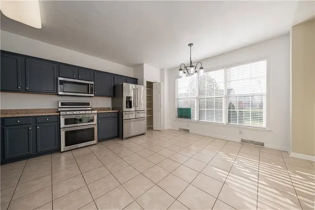 10562 Cherry Grove Ct. gallery image 8