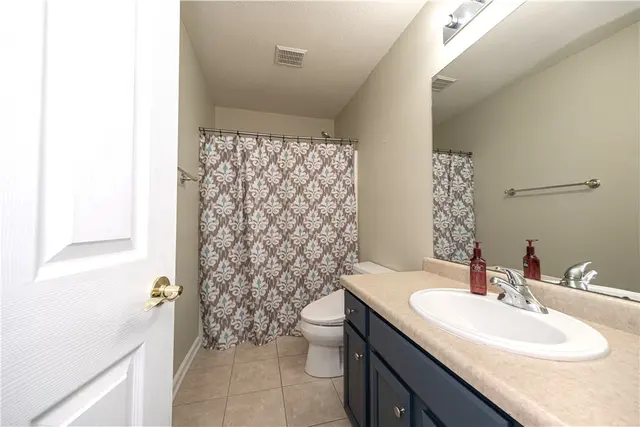 10562 Cherry Grove Ct. gallery image 12