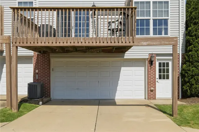10565 Cherry Grove Court gallery image 3