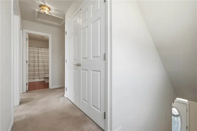 10565 Cherry Grove Court gallery image 8