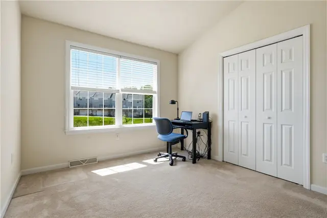 10565 Cherry Grove Court gallery image 13