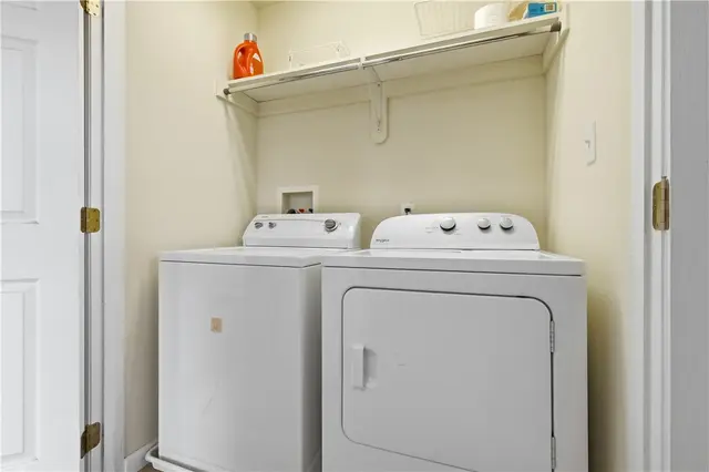 10565 Cherry Grove Court gallery image 16
