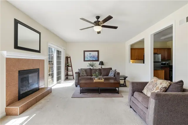 10565 Cherry Grove Court gallery image 17