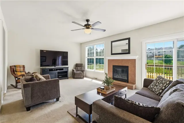 10565 Cherry Grove Court gallery image 20