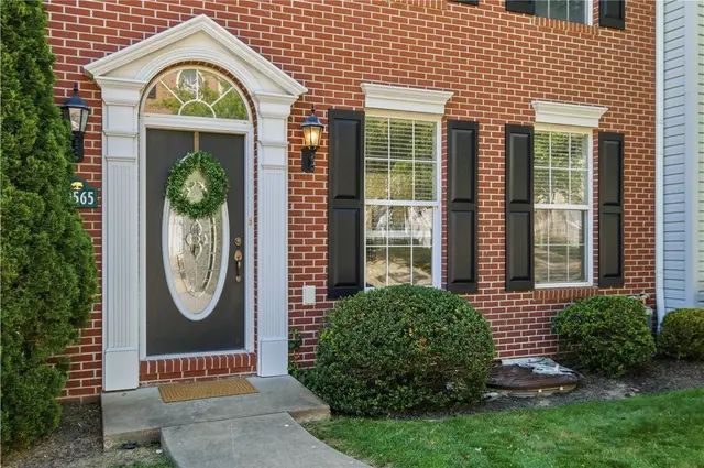 10565 Cherry Grove Court gallery image 30