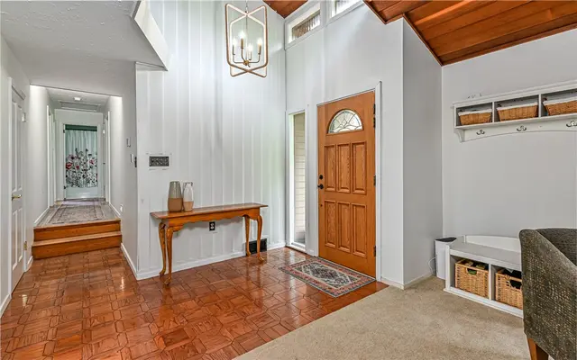 10595 Crest Rd gallery image 7