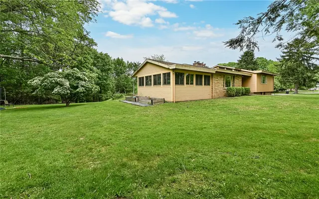 10595 Crest Rd gallery image 18