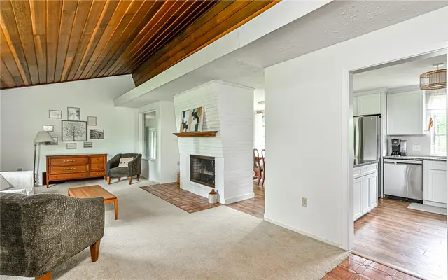 10595 Crest Rd gallery image 21