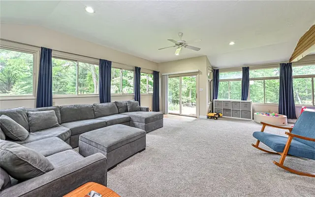 10595 Crest Rd gallery image 28