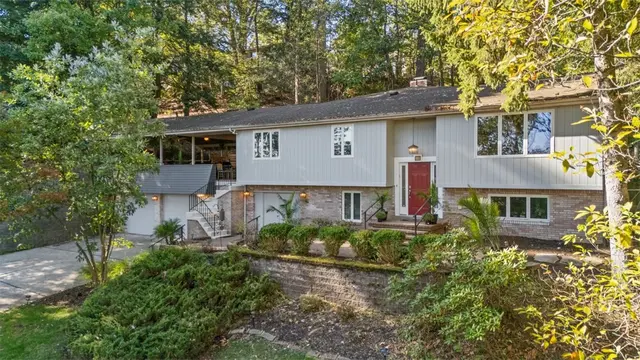106 Dogwood Lane gallery image 25