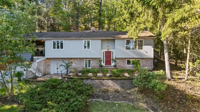 106 Dogwood Lane