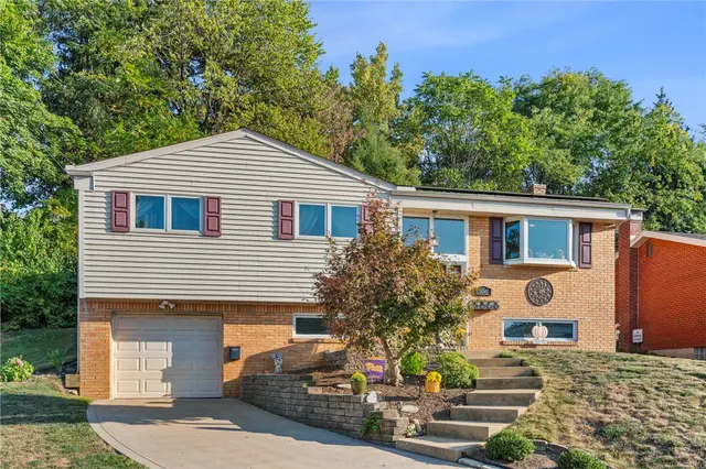 106 Elrose Dr gallery image 2
