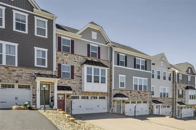 106 Moyer Hill Dr gallery image 2