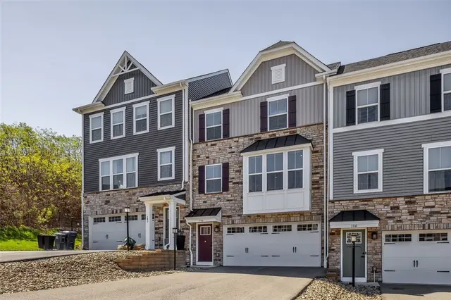 106 Moyer Hill Dr gallery image 3