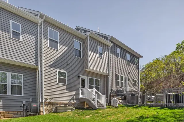 106 Moyer Hill Dr gallery image 4