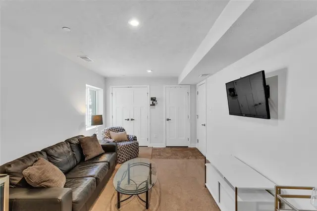 106 Moyer Hill Dr gallery image 5