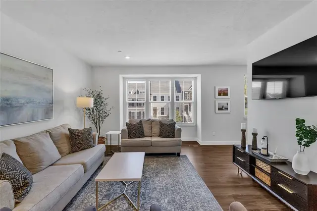 106 Moyer Hill Dr gallery image 8