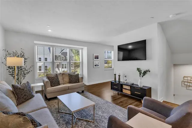 106 Moyer Hill Dr gallery image 10