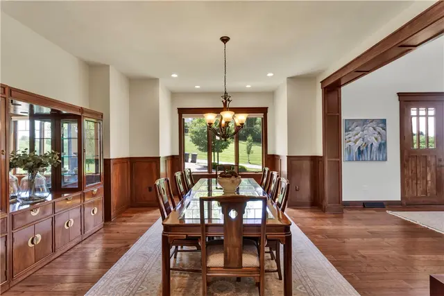 106 Orchard Dr gallery image 40