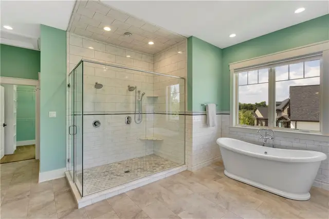 106 Orchard Dr gallery image 43