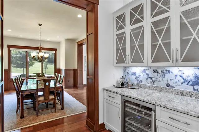 106 Orchard Dr gallery image 44