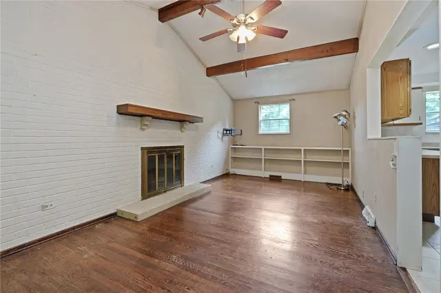 1060 Covington Pl gallery image 3
