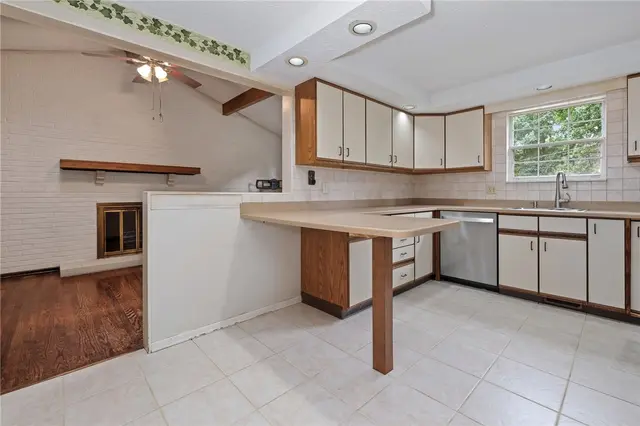 1060 Covington Pl gallery image 14