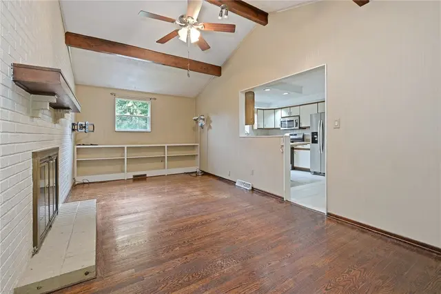 1060 Covington Pl gallery image 15