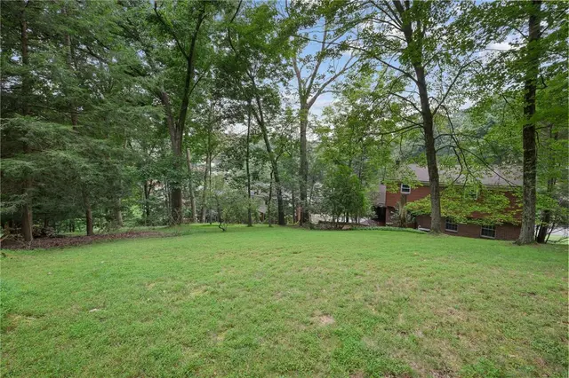 1060 Covington Pl gallery image 28