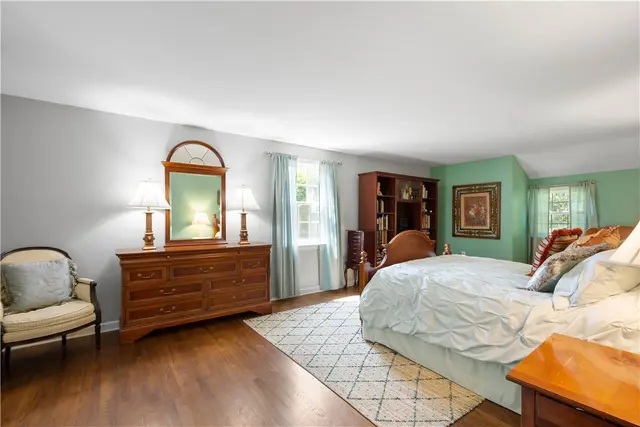 1061 Apple Hill Lane gallery image 18