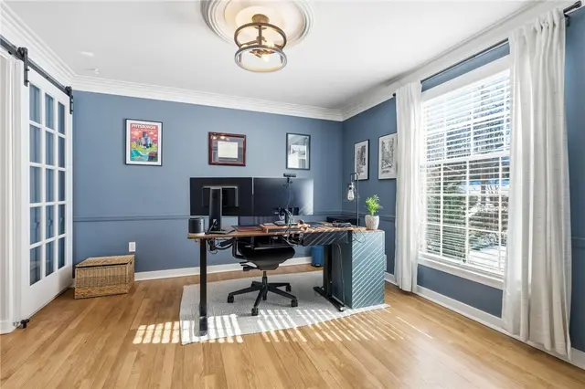 1069 Woodhill Drive gallery image 13