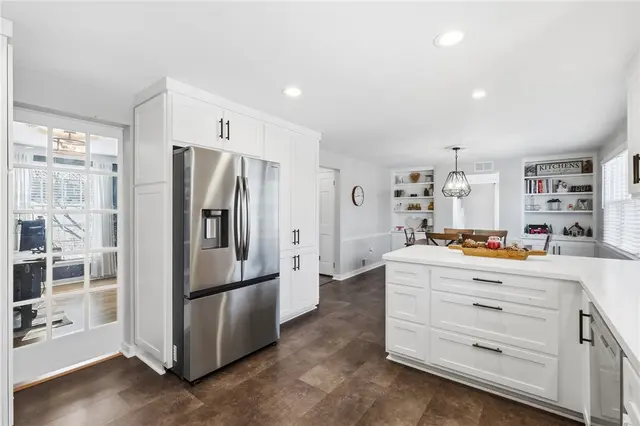 1069 Woodhill Drive gallery image 24