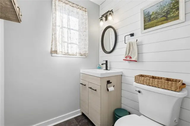 1069 Woodhill Drive gallery image 25