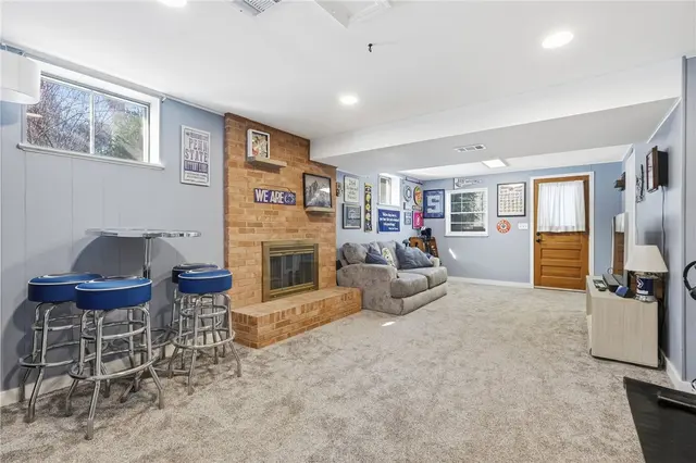 1069 Woodhill Drive gallery image 38
