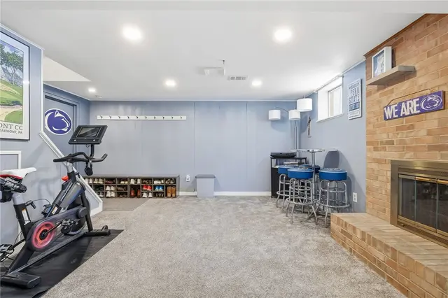 1069 Woodhill Drive gallery image 40