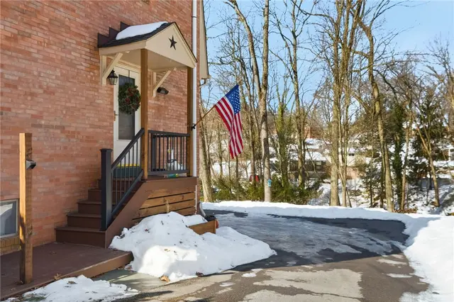 1069 Woodhill Drive gallery image 41