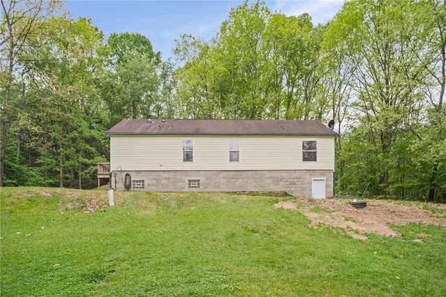 107 Erbes Ln gallery image 13