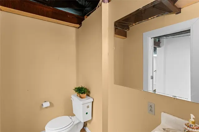 107 Erbes Ln gallery image 19