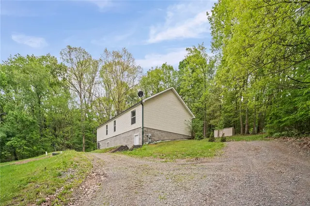 107 Erbes Ln gallery image 20