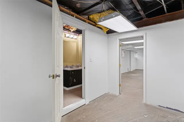 107 Erbes Ln gallery image 22