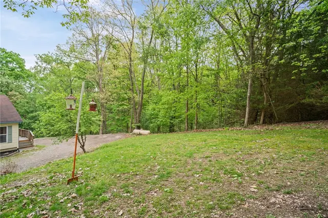 107 Erbes Ln gallery image 26