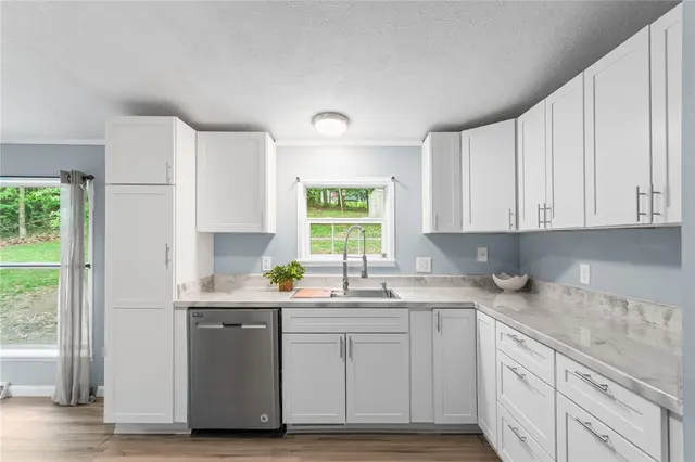 107 Erbes Ln gallery image 44