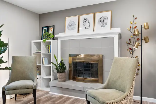 107 Heston Dr gallery image 20