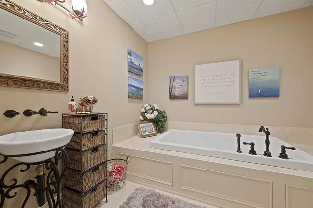 107 Mirage Dr gallery image 4