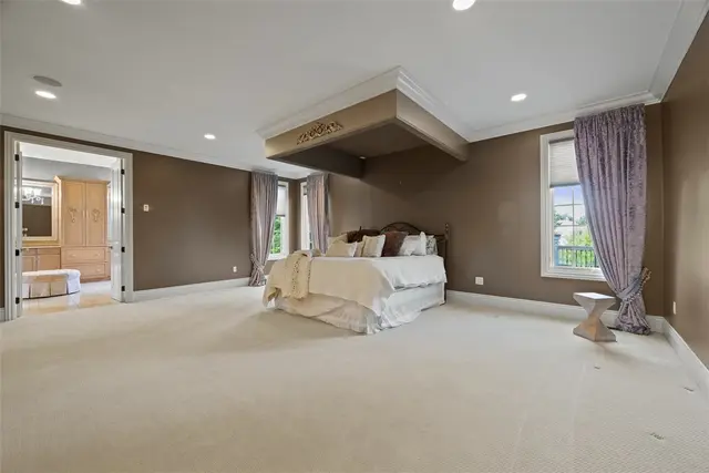 107 Mirage Dr gallery image 12